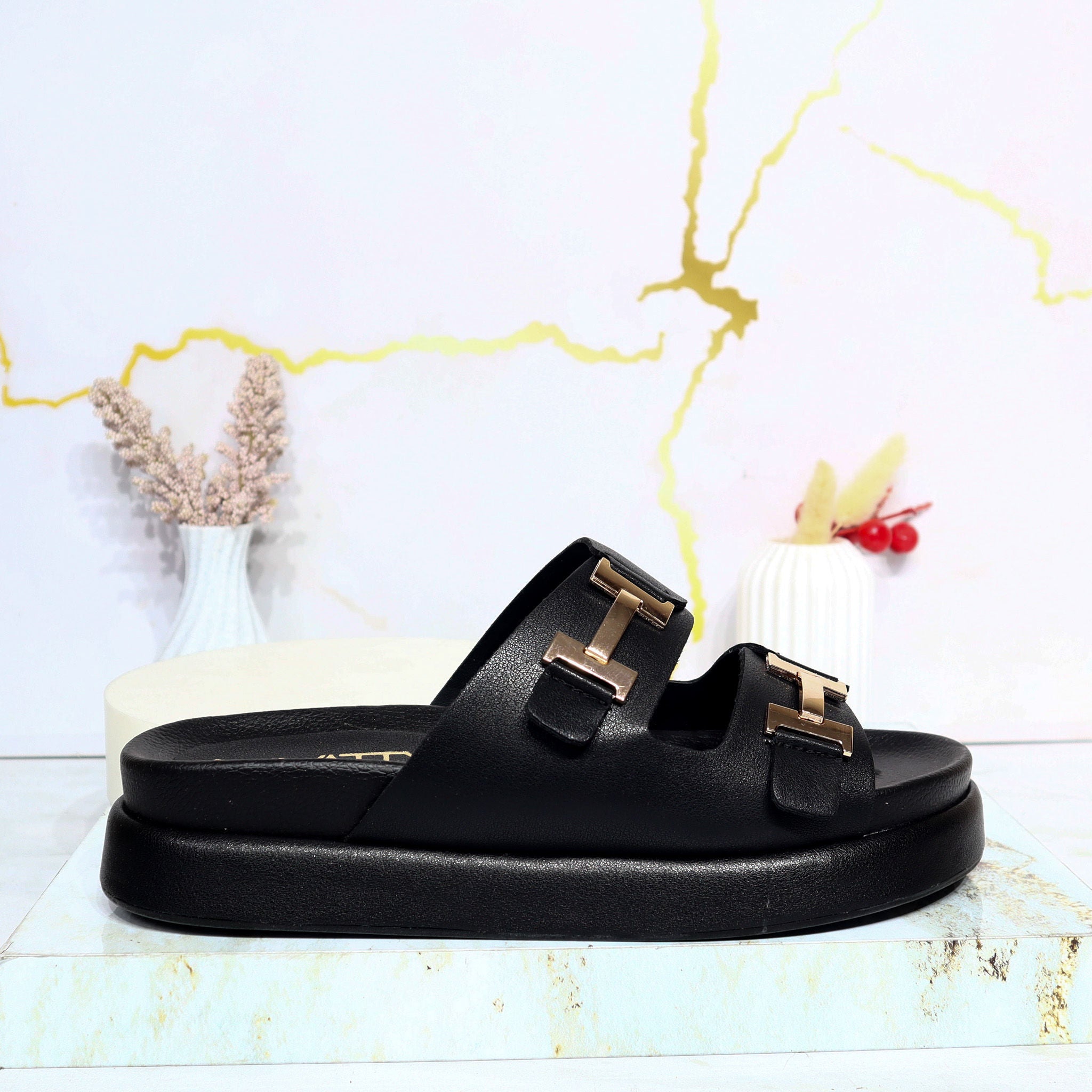 Sandalia plana negro para mujer 01-Z43