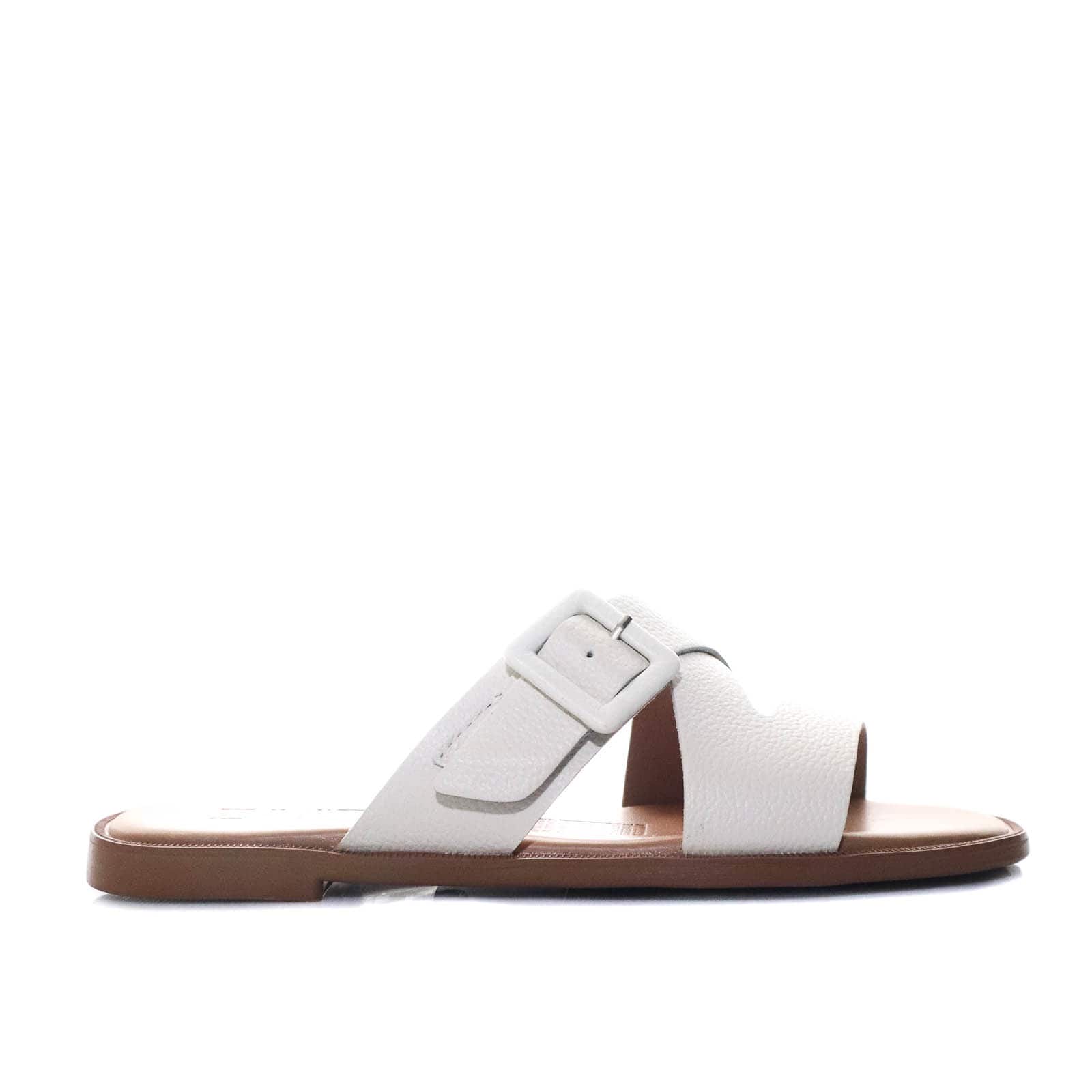 Sandalia plana talco para mujer 23C27-Z19