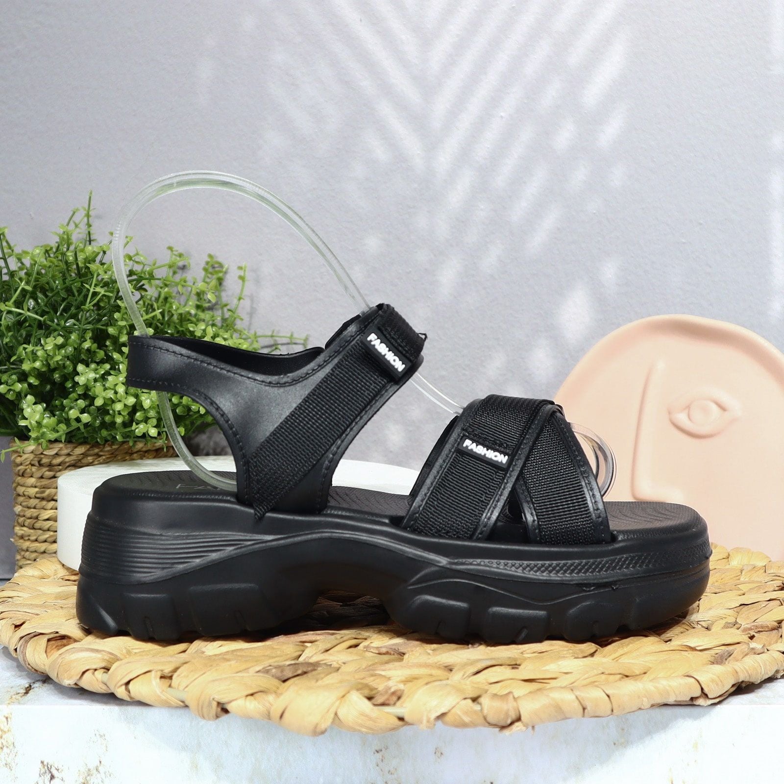 Sandalia plana para mujer 2505-Z457
