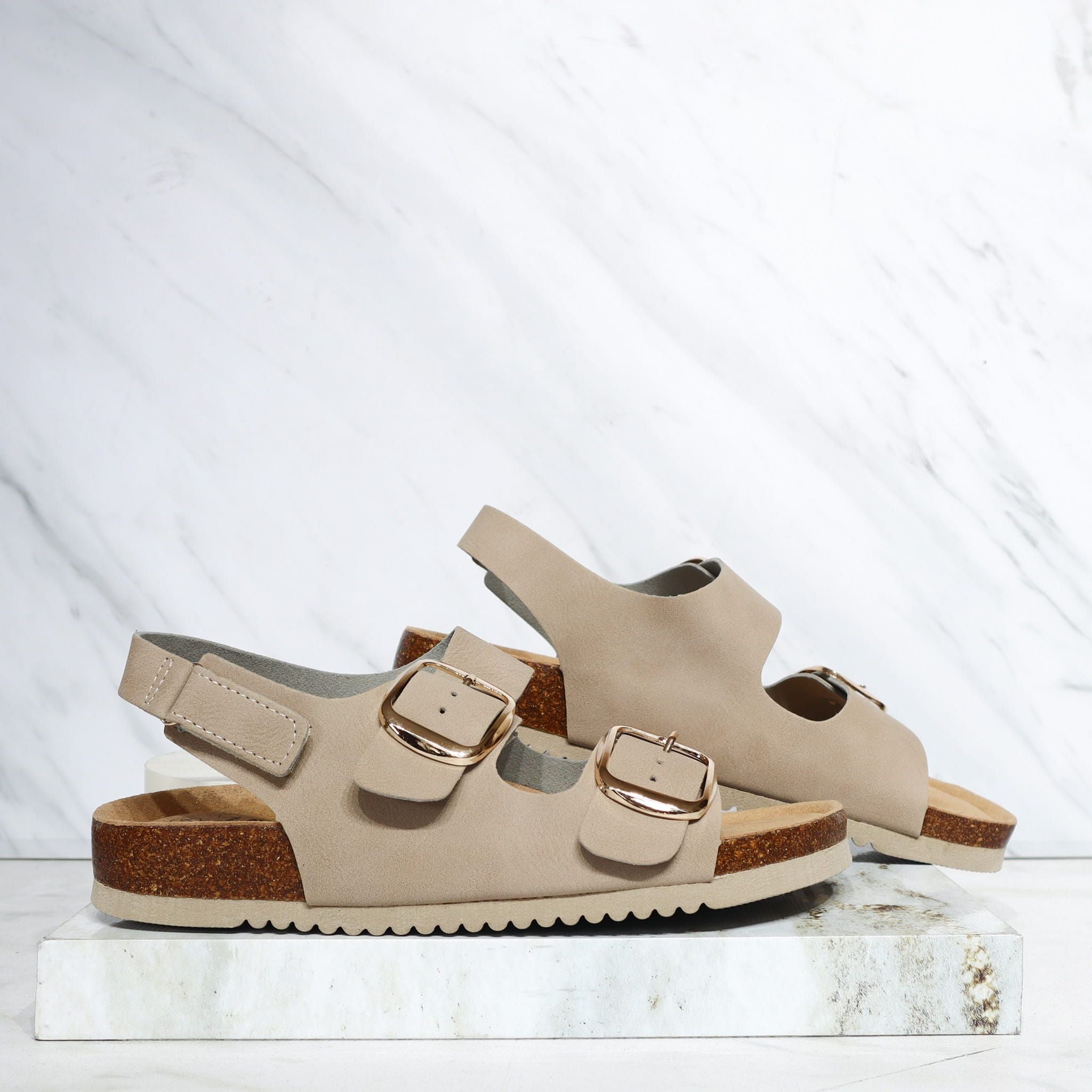 Sandalia canoa beige para mujer 251018-Z718