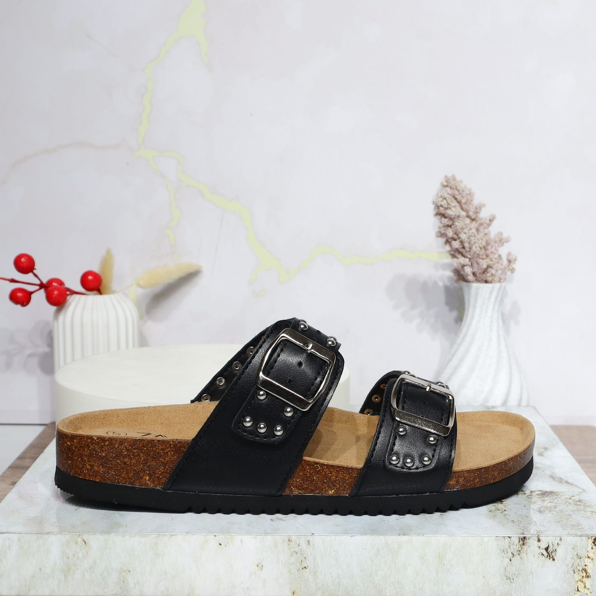 Sandalia plana negro para mujer 251020-Z718