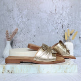 Sandalia plana oro cuero para mujer 25C525-Z19