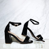 Sandalia 7 1/2 negro charol para mujer 7201-Z473