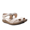 Sandalia plana beige para mujer 8041-Z83