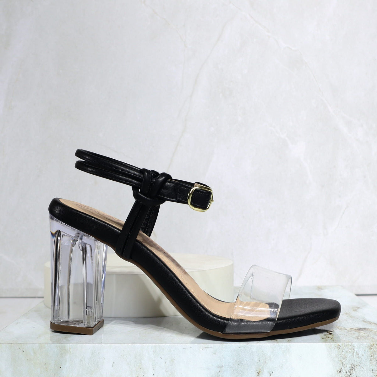Sandalia 5 1/2 negro para mujer E26-Z686