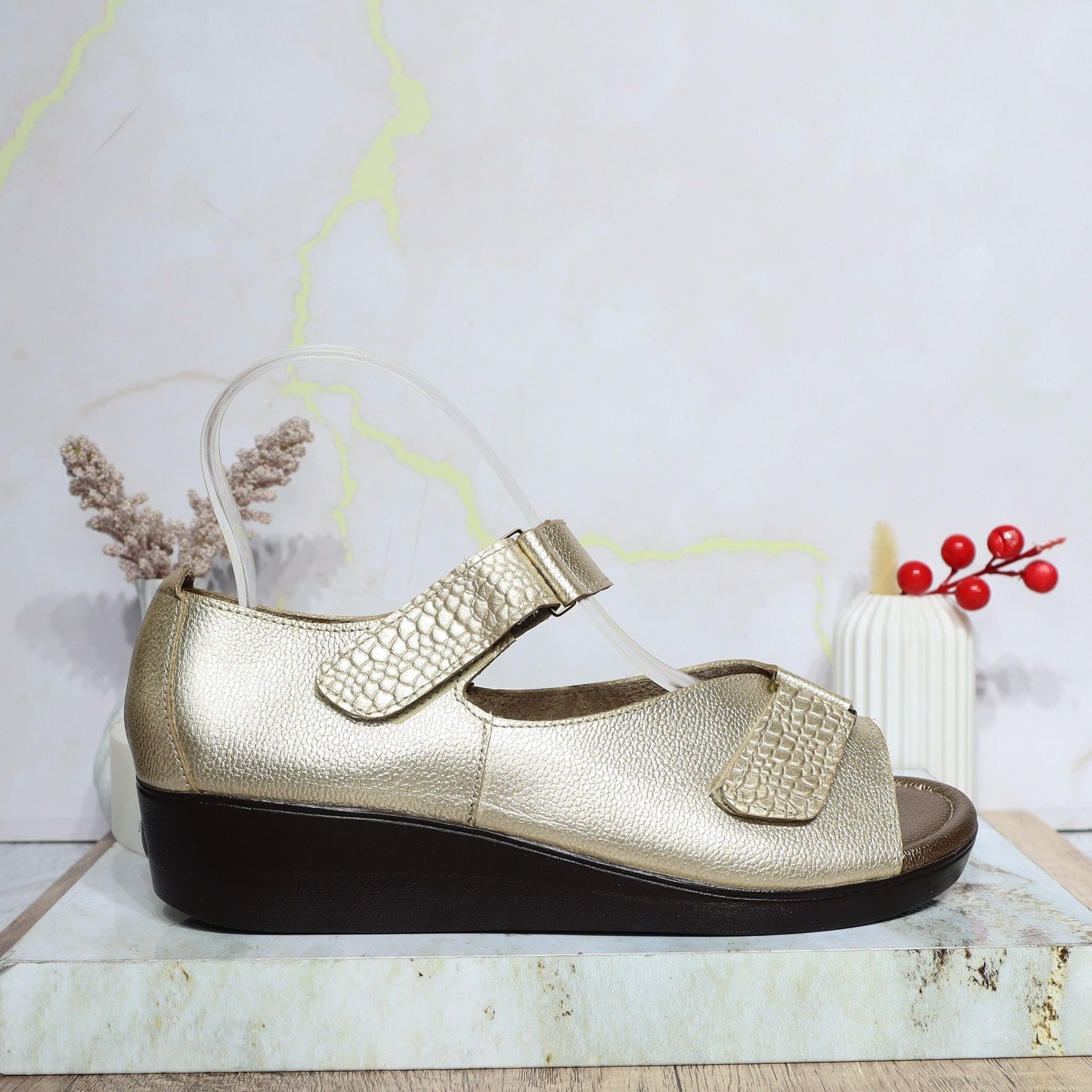 Romulo sandalia oro cuero para mujer H-HEIDY