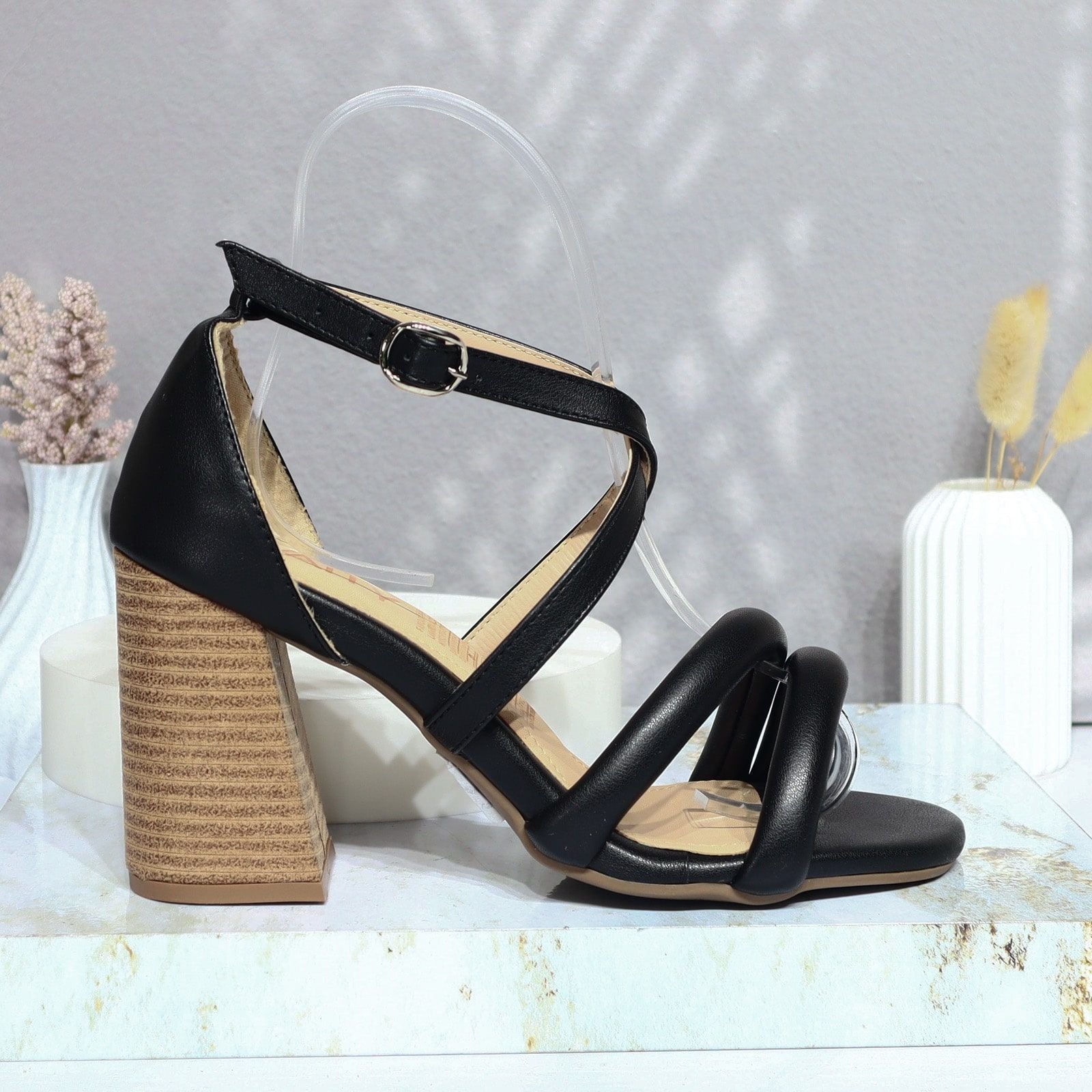 Sandalia tacon negro para mujer L30-Z686