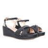 Sandalia plataforma baja negro x charol para mujer P502-Z132