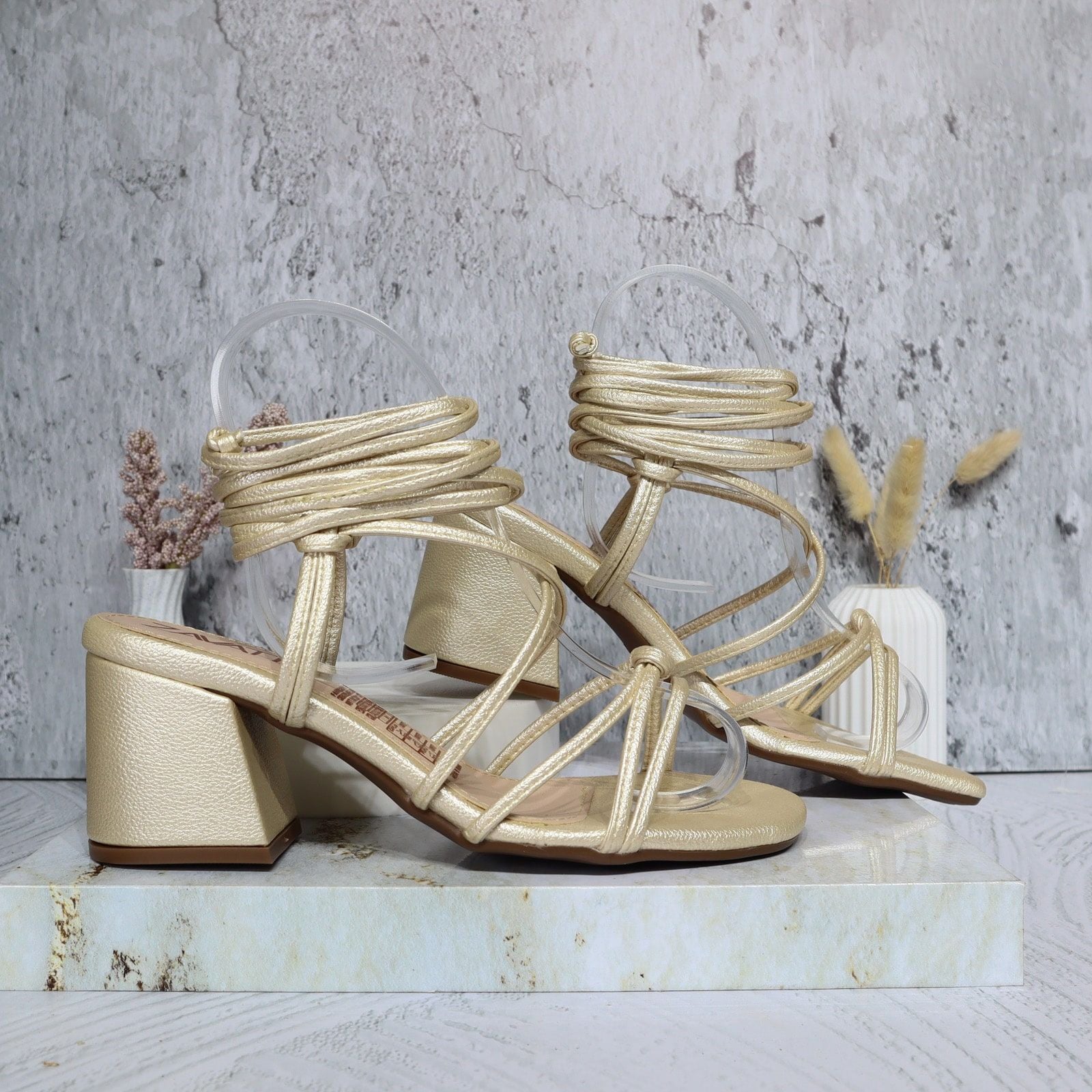 Sandalia tacon champaña para mujer Q230-Z471