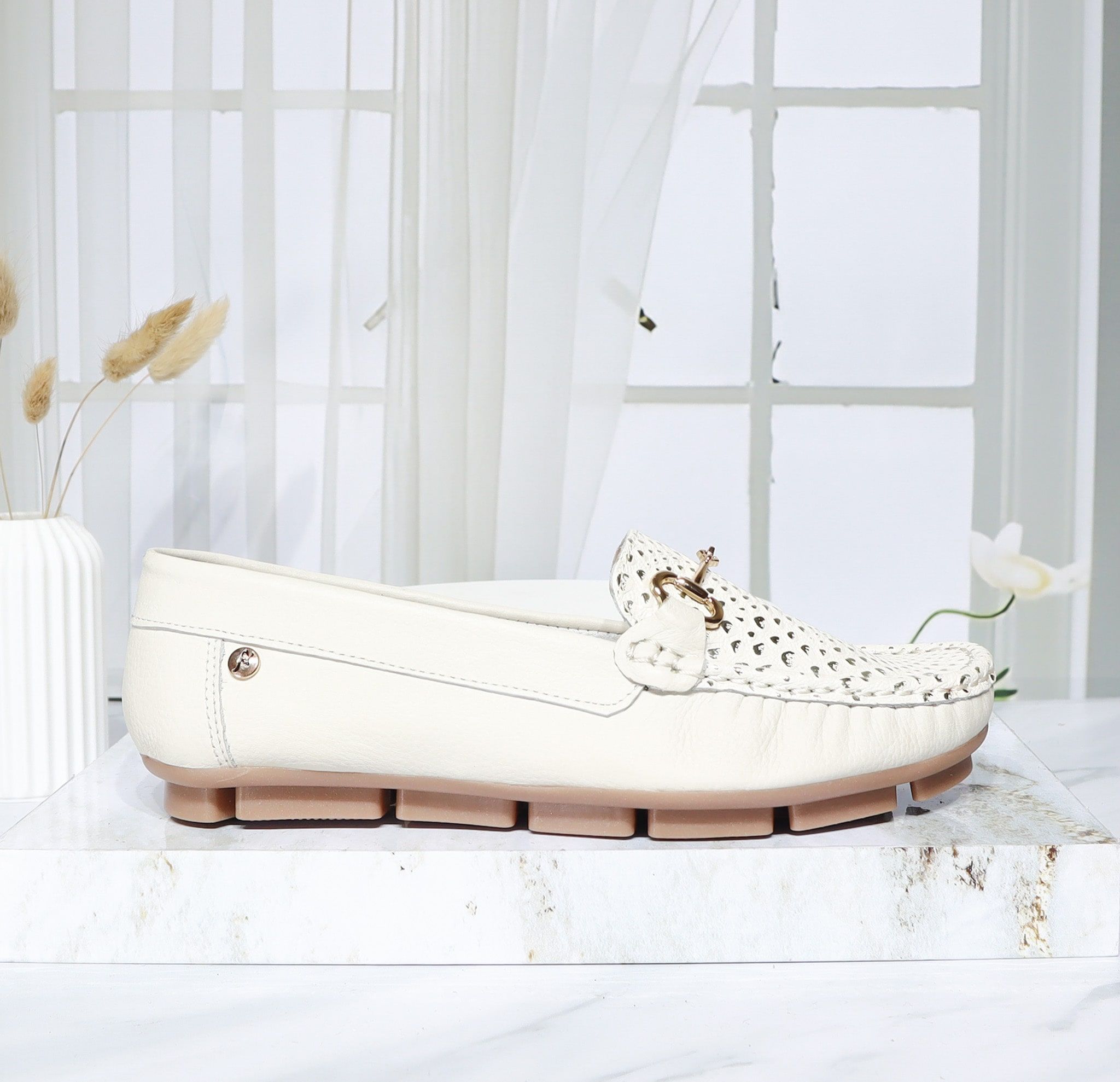 Mocasin blanco ostra cuero para mujer TA09-Z449