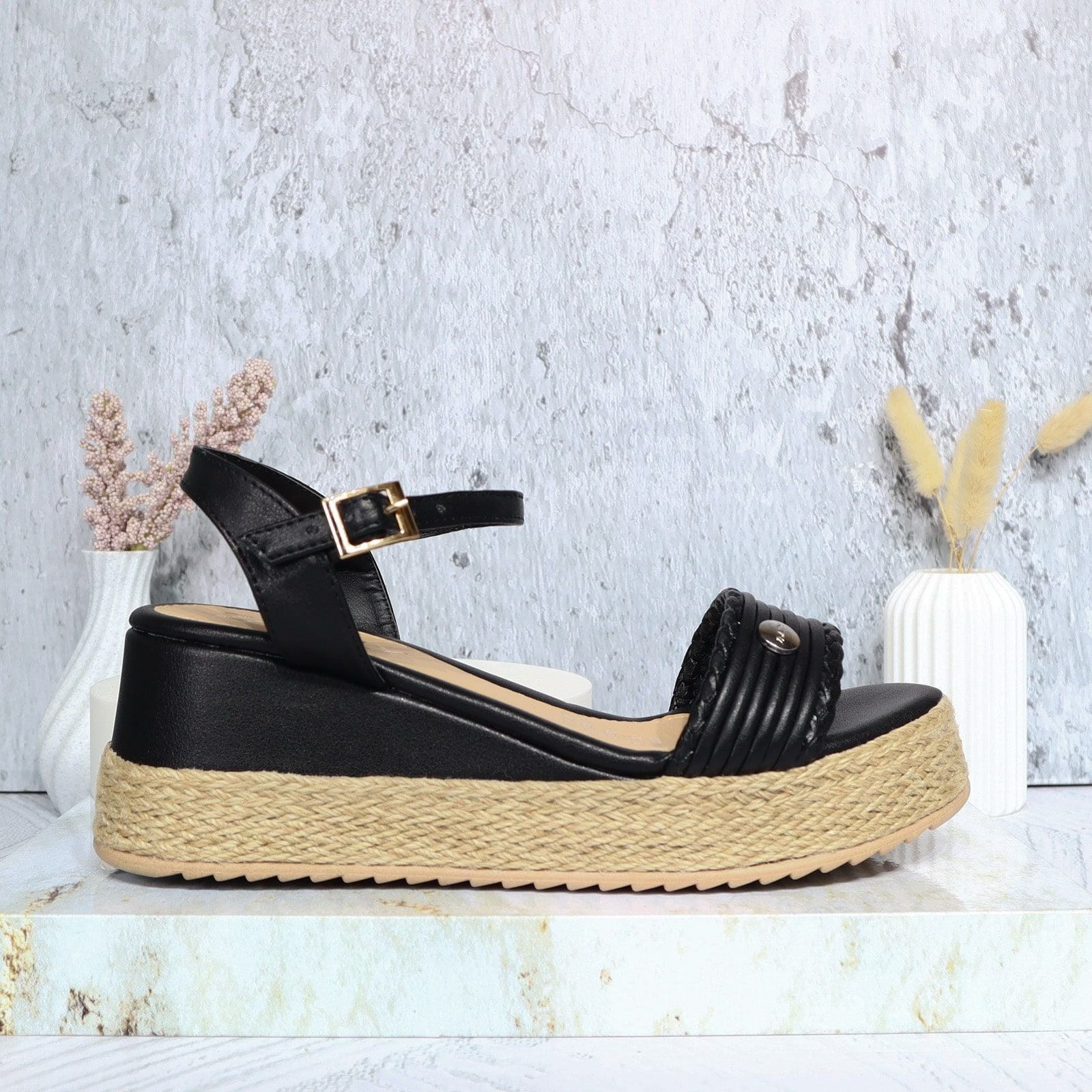 Sandalia plana negro para mujer V409-Z84