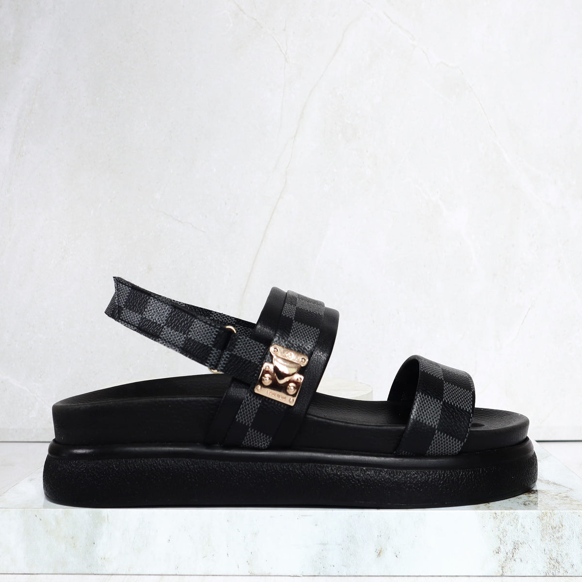 Sandalia canoa negro cuadros para mujer V933-Z84