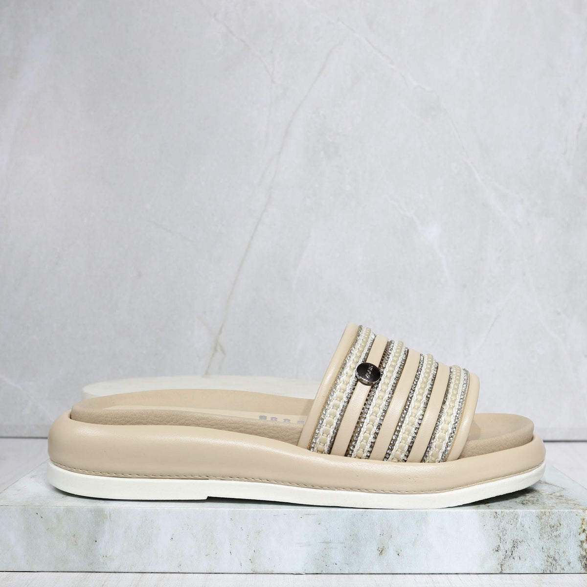Sandalia canoa beige para mujer V964-Z84