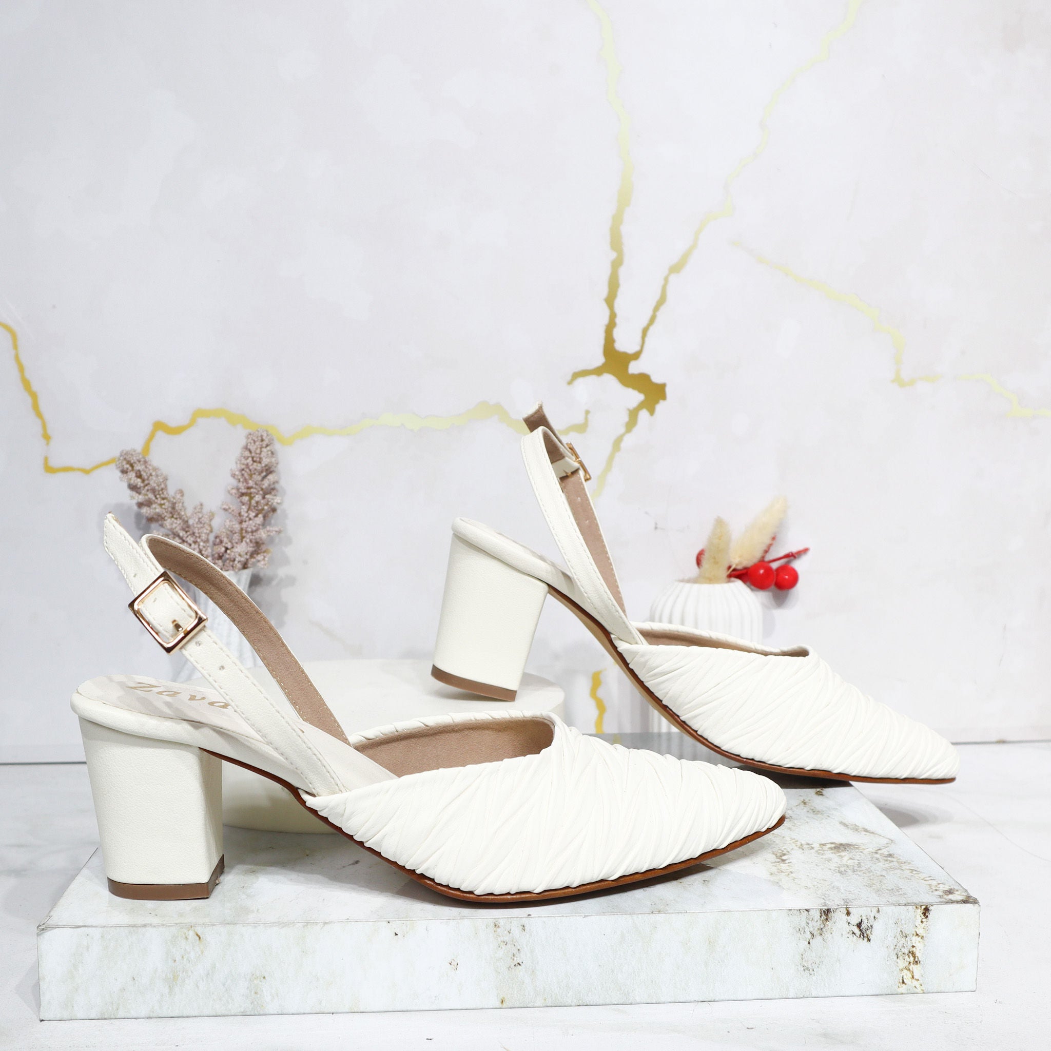 Sandalia plana talco para mujer 1041-Z509
