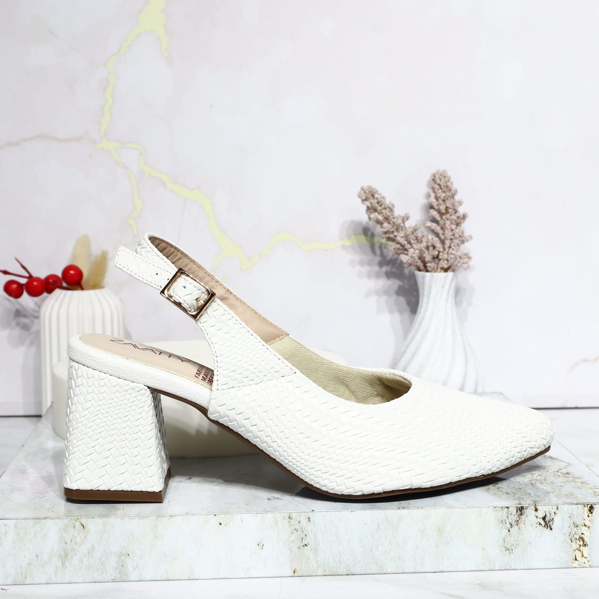 Tacon blanco gravado para mujer 52585-Z132