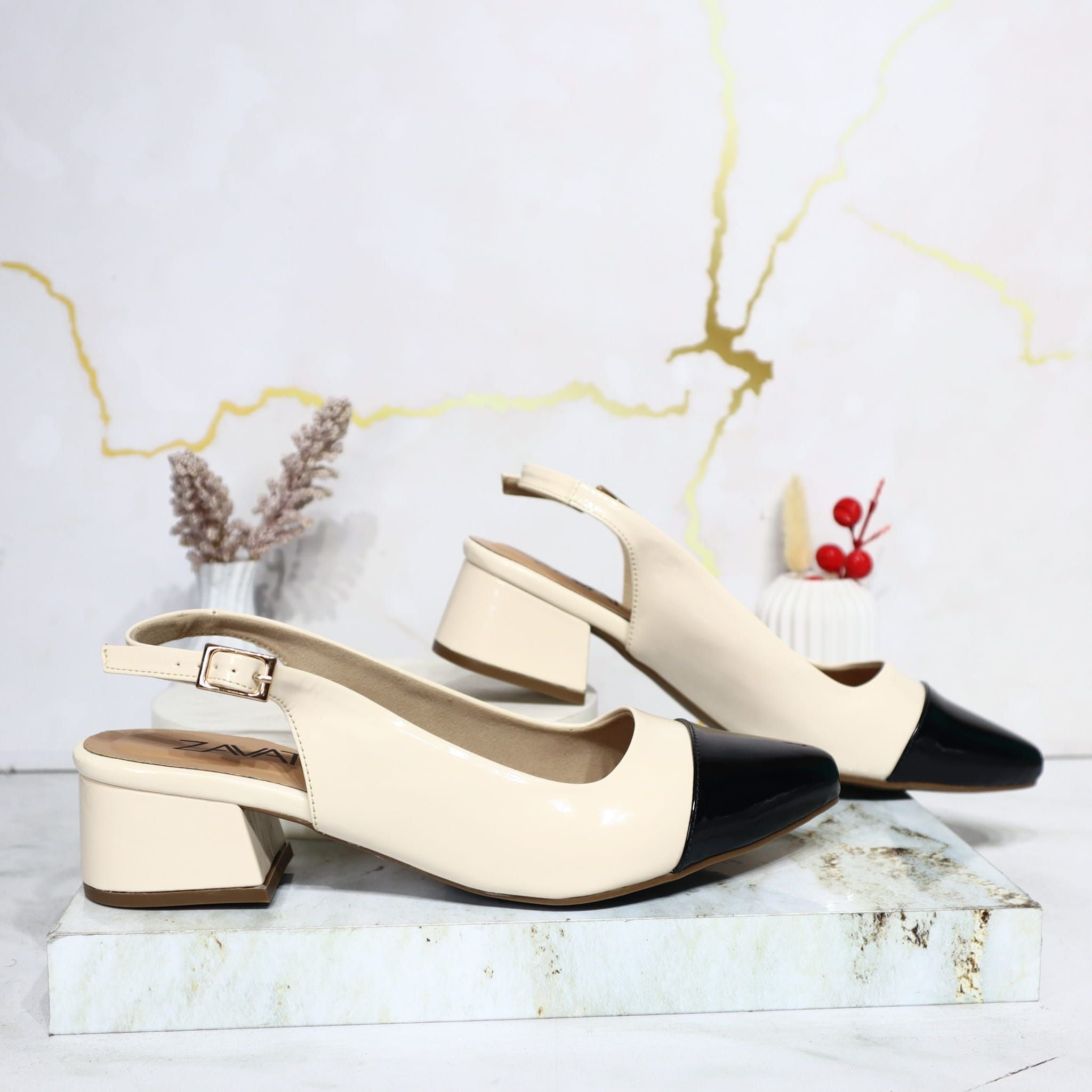Baleta beige charol x negro charol para mujer AS294-Z610
