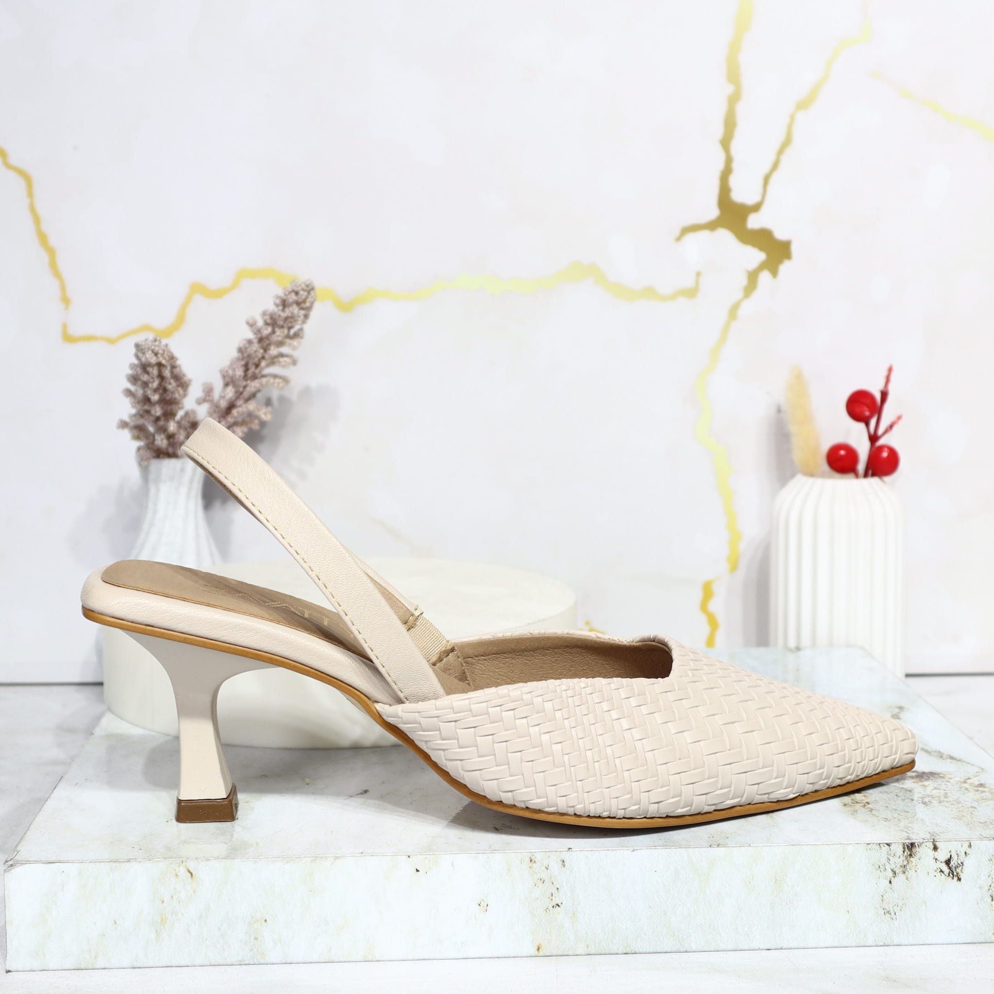 Tacon grabado x golosina beige para mujer KIARA-Z120