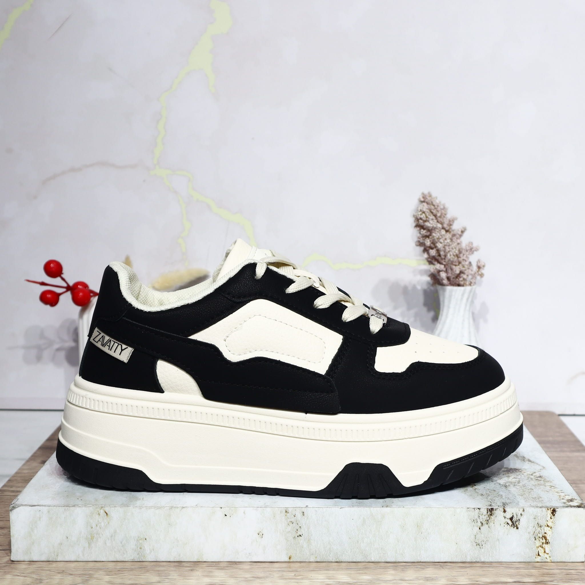 Tenis beige x negro para mujer 25056-Z477