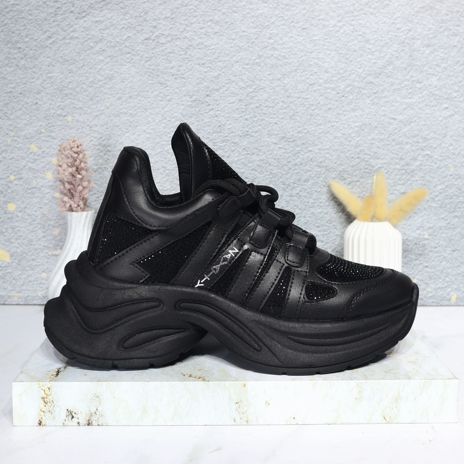 Tenis negro para mujer 870-Z419