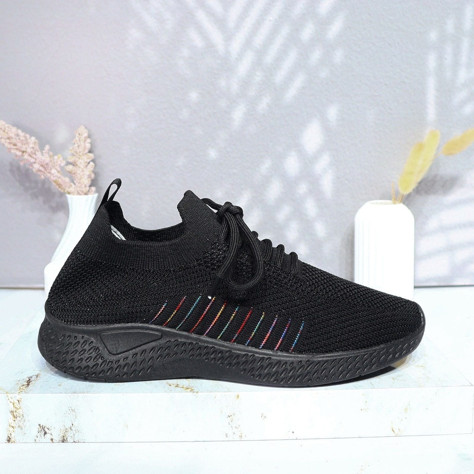 Tenis negro para mujer P72-1-Z400