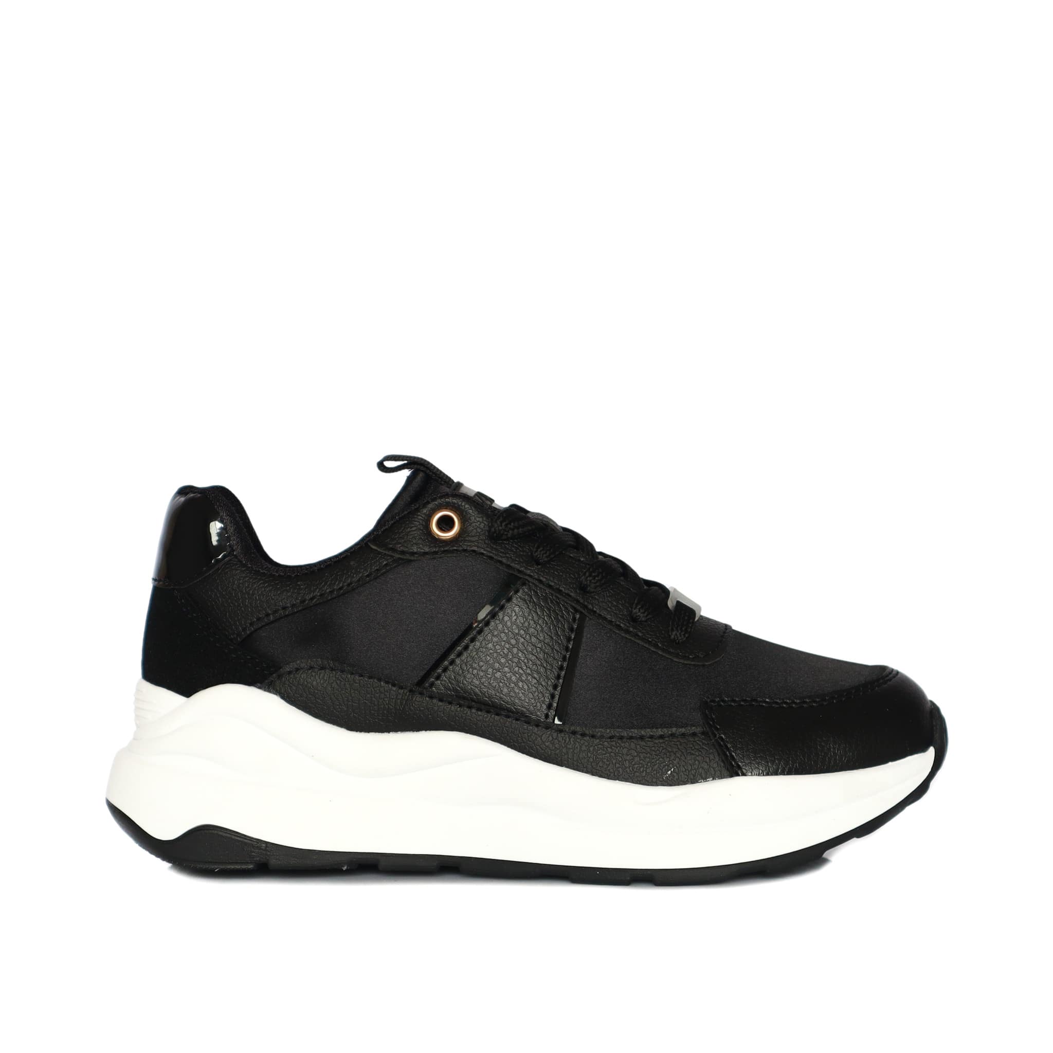 Tenis negro para mujer TA1069