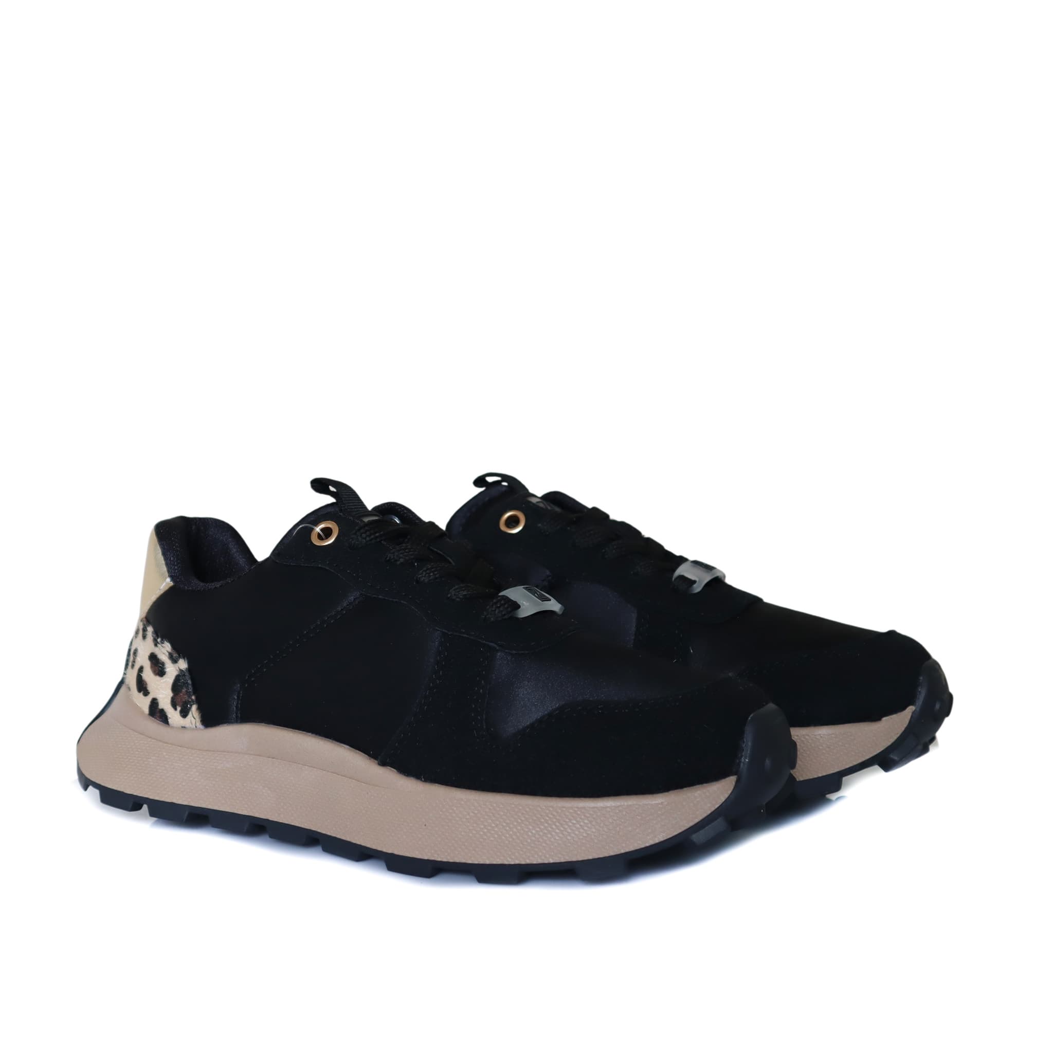 Tenis negro x animal print para mujer TA1070
