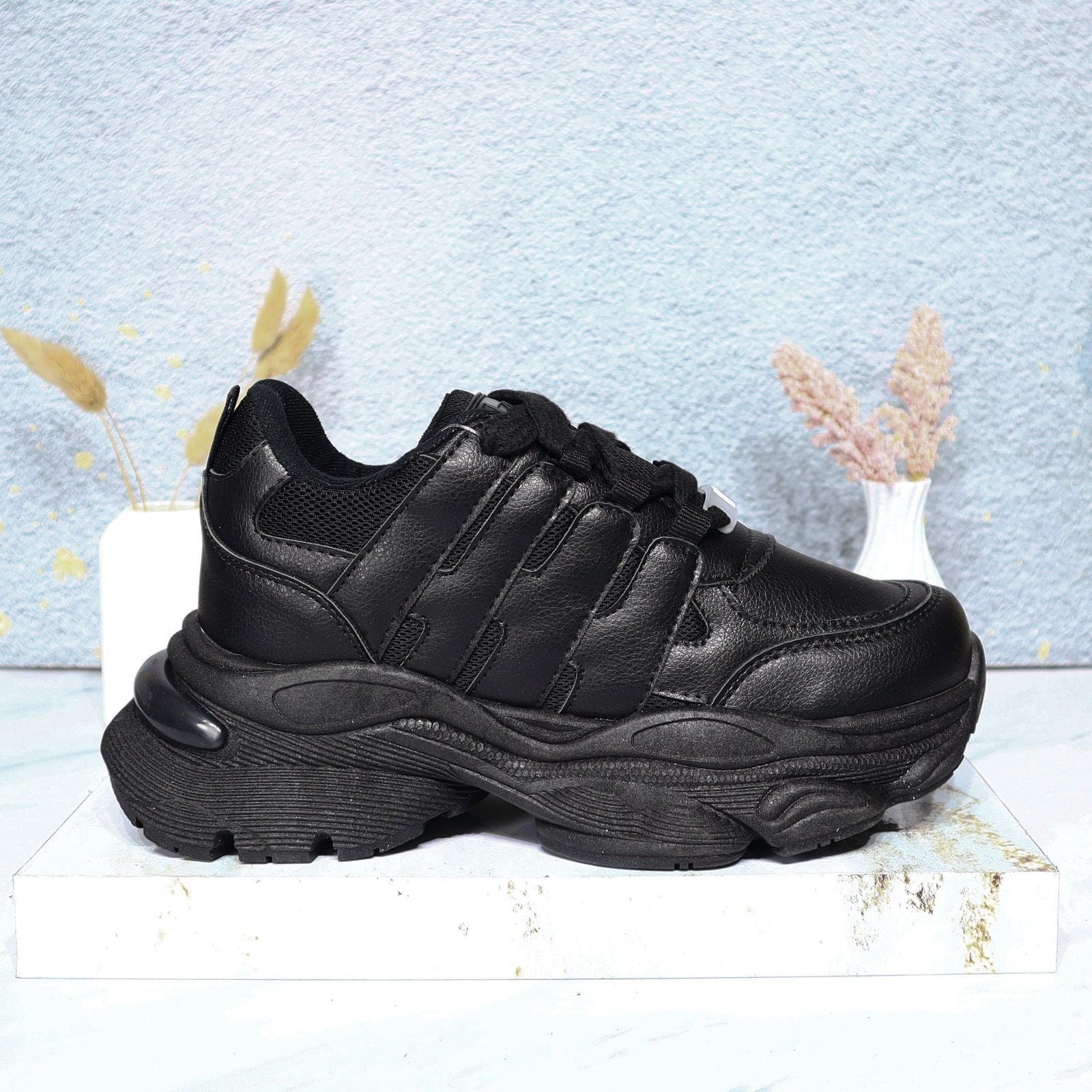 Tenis negro para mujer VENECIA-Z569