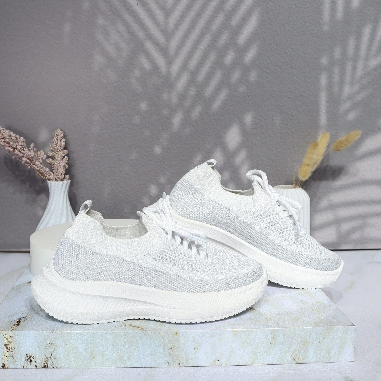 Tenis blanco para niña PN5-Z400