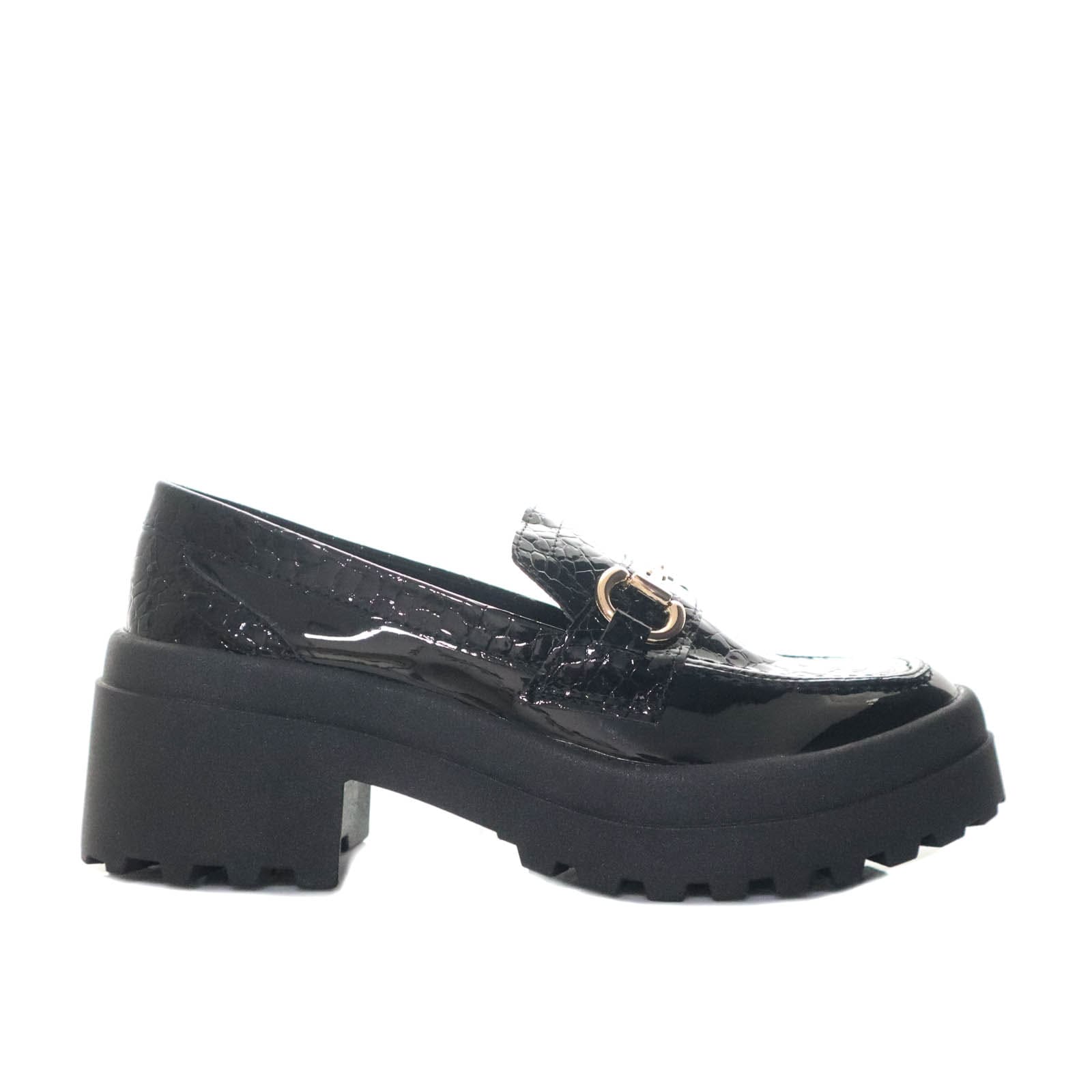 Mocasin negro charol x negro coral para mujer 7039-z593