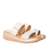 Sandalia plana champaña para mujer 126-Z431