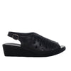 Sandalia plana negro para mujer RO5077