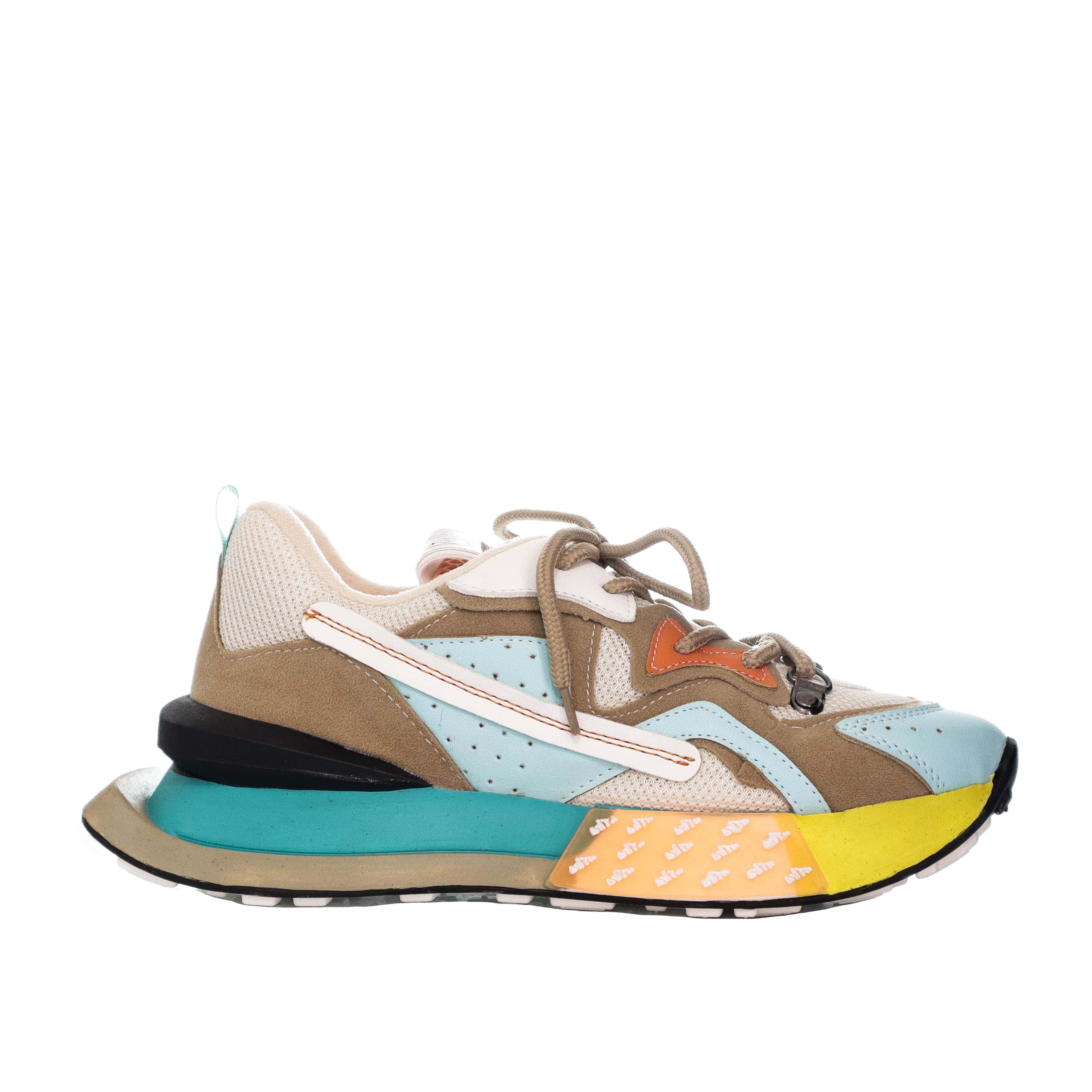 Tenis de colores sales